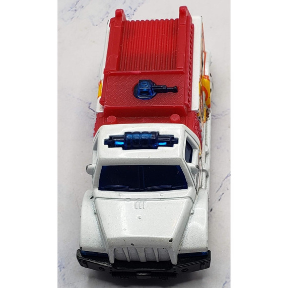 2003 Matchbox Action Launcher Unit One Highway Rescue White and Red Firetruck - Picture 5 of 7